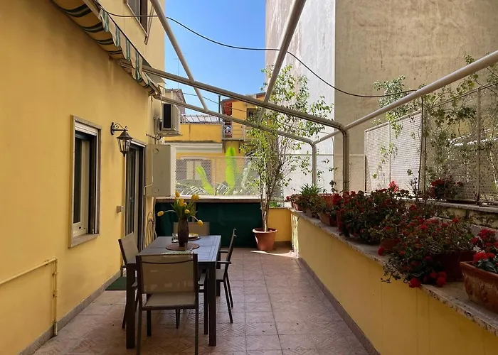 Santa Croce With Private Terrace דירה *